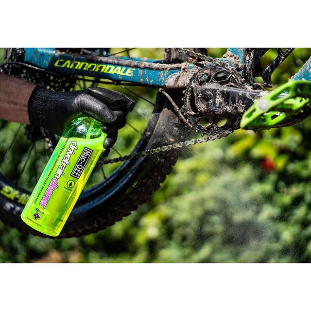 Muc-Off Bio Drivetrain Cleaner 500 ml ketjujen puhdistusaine Muc-Off Bio Drivetrain Cleaner 500 ml ketjujen puhdistusaine